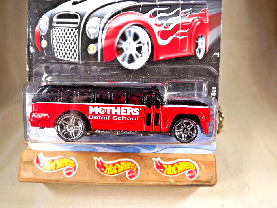 2002 Hot Wheels Foose Mothers Series #2 Car 4/4 MOM'S SCHOOL BUS Red-Black w/Pr5 - Image 2 of 4