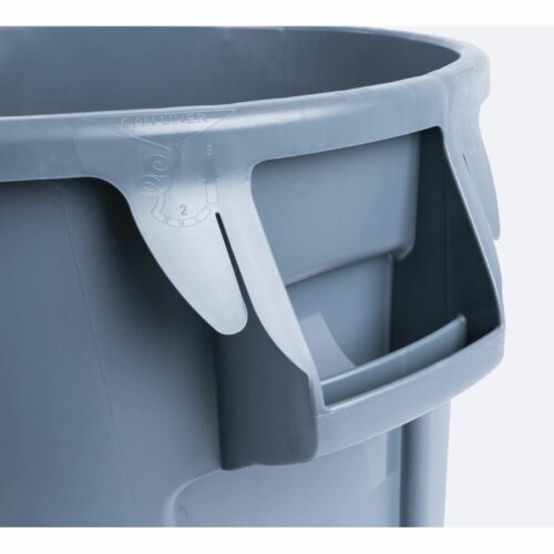 Rubbermaid Brute Utility Container with Built in Handles Made of Plastic - 121L - Picture 2 of 6