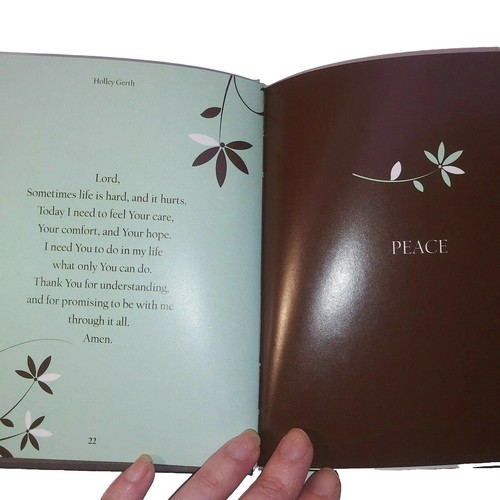 Dayspring Christian Bible Book A Time Of Need Encouragement For Hurting Heart - Picture 4 of 6