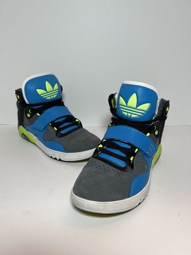 Adidas Roundhouse Mens 9.5 Mid Tops 