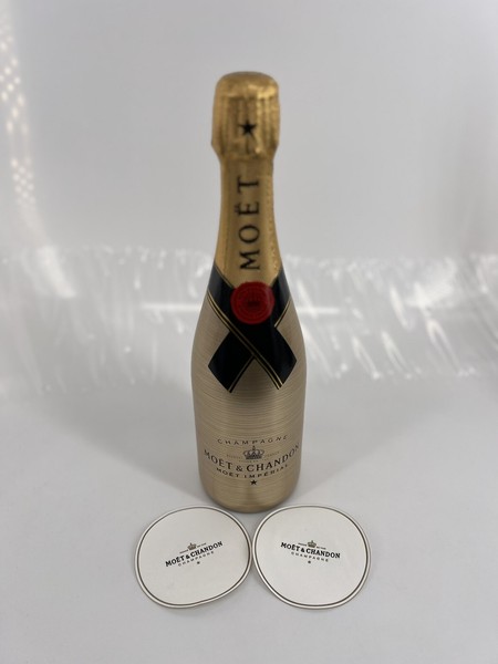 Moet Chandon ImpéRial Golden Sleeve Champagner 0,75L 12%Vol MoëT + 2 Untersetzer-image