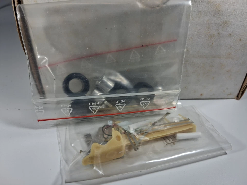 KIT DBS URD C391 C3 2,5L  SCALA 1/43 - Immagine 3 di 4