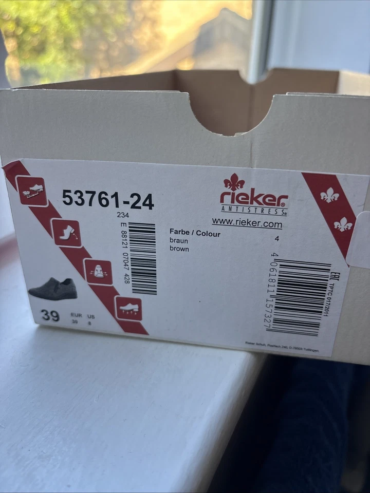 Women's Shoes Size 6 - Image 2 of 4