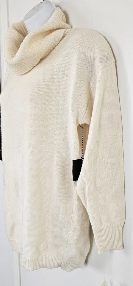 Valerie Stevens Petites Cream Turtleneck Sweater PM NWT Angora Rabbit Hair Wool - Image 4 of 4