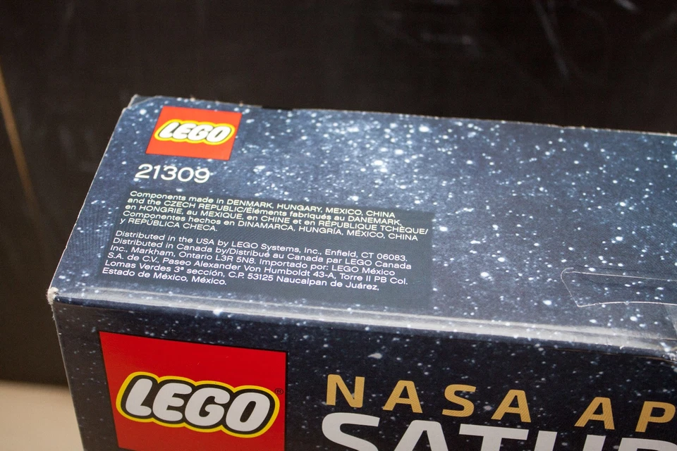 LEGO Ideas NASA Apollo Saturn V (21309) New Sealed Box - Image 3 of 4