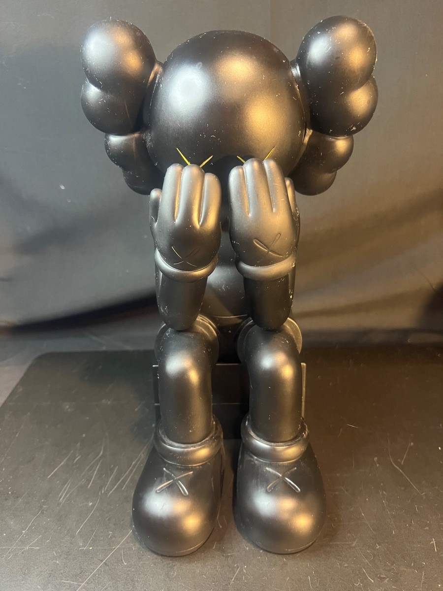 KAWS Passing Through Companion 2013 BLACK Medicom Toy Original
