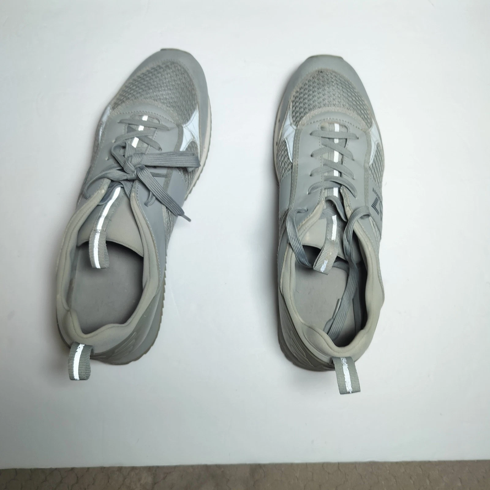 Emporio Armani EA7 Mens Grey Mesh Low Top Sneakers X8X027 XK050 Size 11.5 US
Opens in a new window o