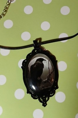 Halskette mit Anhänger schwarz Gothic Stil Rabe 