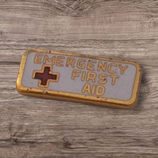 Vintage American Red Cross Lapel Pin Emergency First Aid Ball Locking W Stamp Y