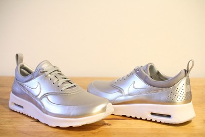 Nike Air Max Thea Metallic Silber Gr. 36,37,38,39,40,41 NEU \u0026 OVP