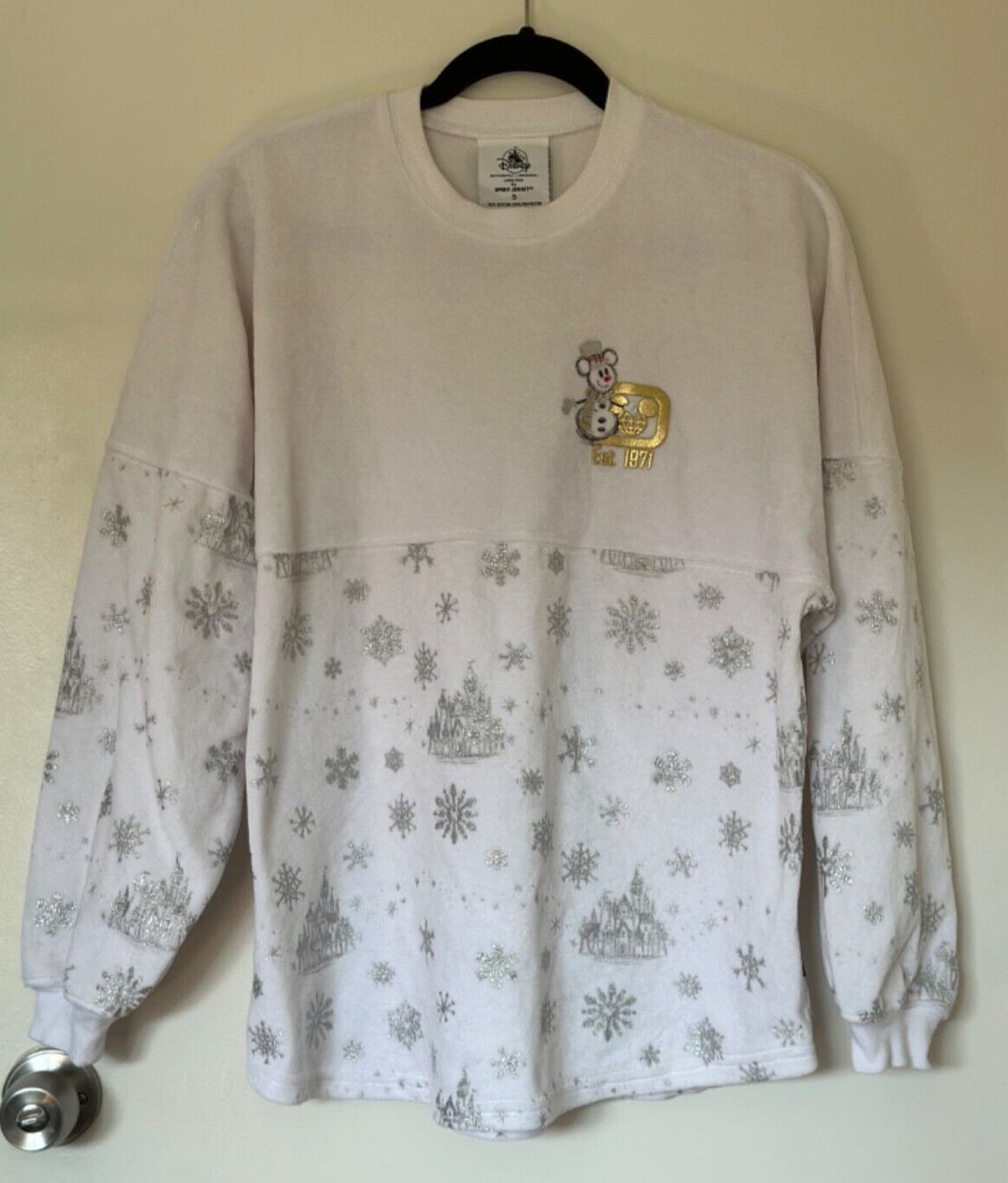 Disney World Cinderella Castle Snowflakes Plush S… - image 2