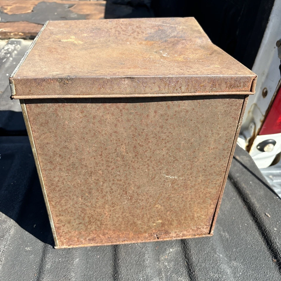 Rare J B Carr Biscuit Company Metal Box Tin Display Cookies Advertising J.B.  - Image 3 of 4