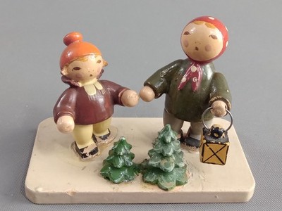 ALT Holz Figur ERZGEBIRGE Weihnacht Advent DEKO Vitrine RETRO Sammler Vintage !