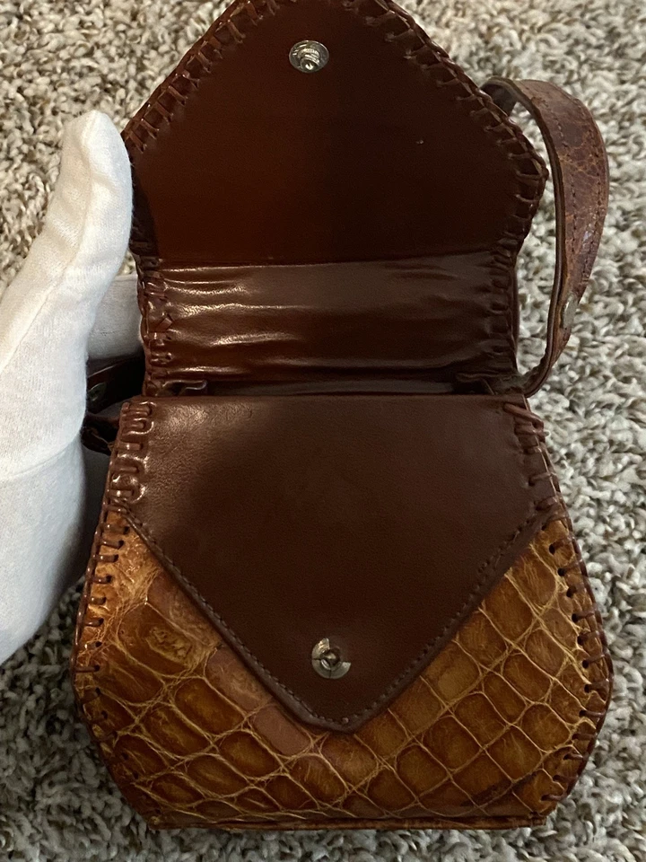 Mini bolso de mano vintage de taxidermia de cuero de cocodrilo genuino Foto 3 de 4