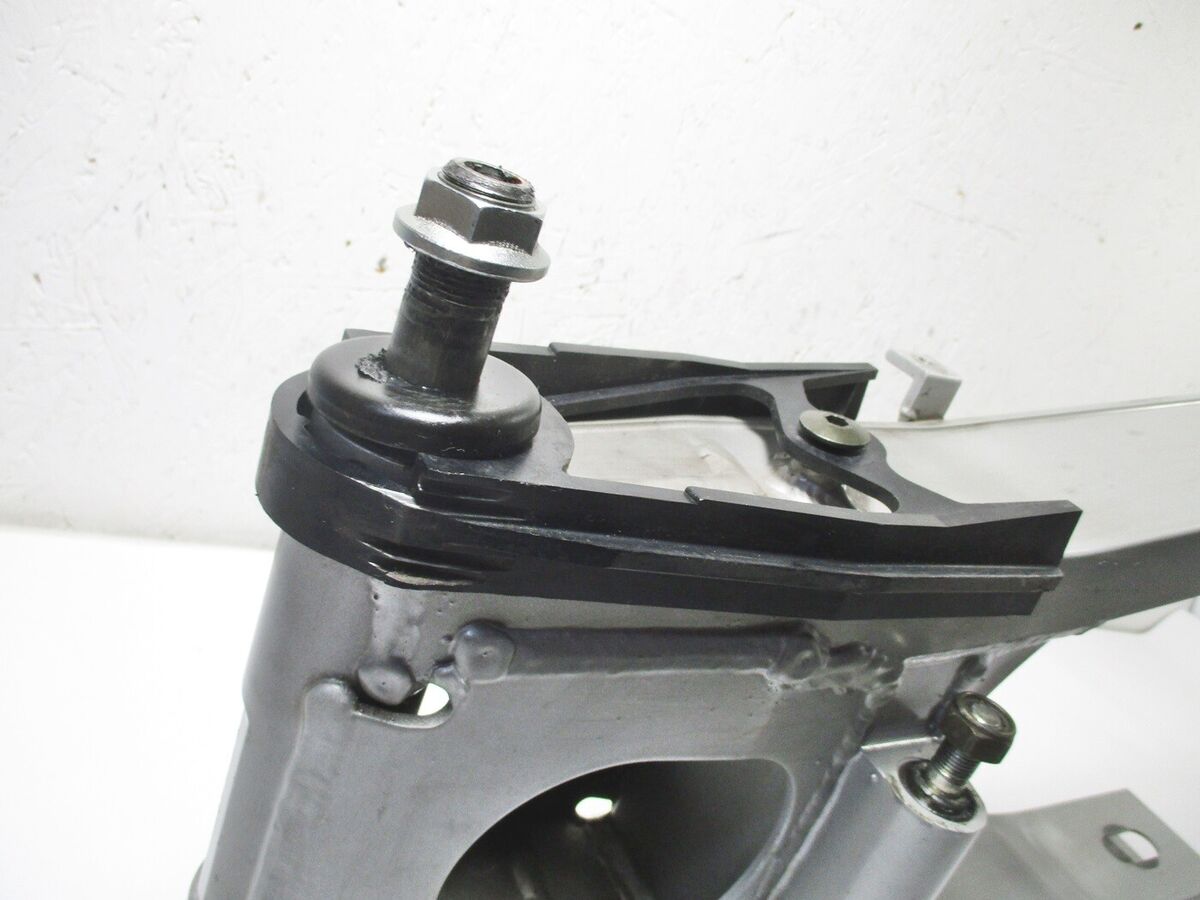KAWASAKI ZX6 NINJA REAR SWINGARM SWING ARM 33001-1488-5A ZX KAWASAKI ZX6 NINJA REAR SWINGARM SWING ARM 33001-1488-5A ZX