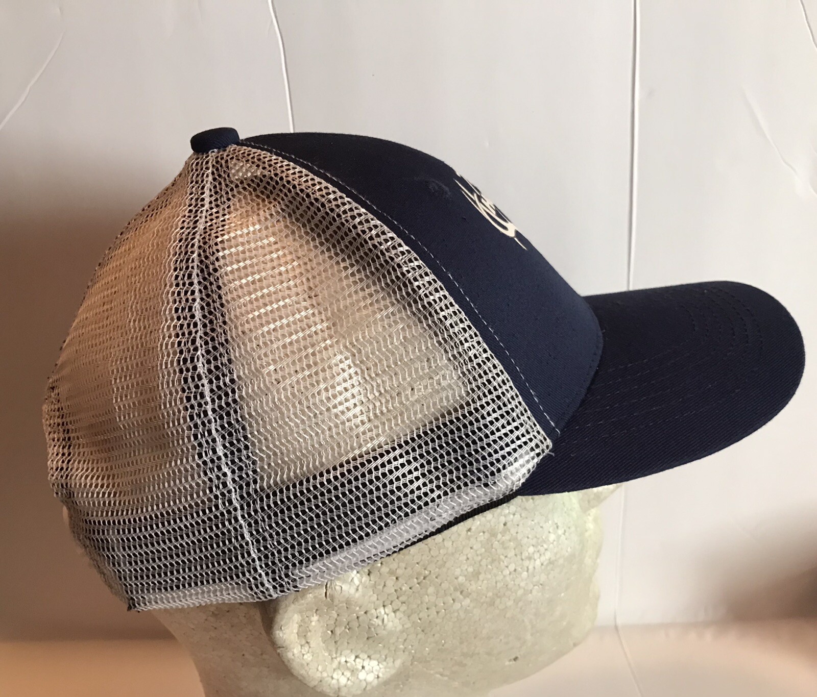 Hoyt Archery Trucker style hat blue and white snapback adjustable eBay