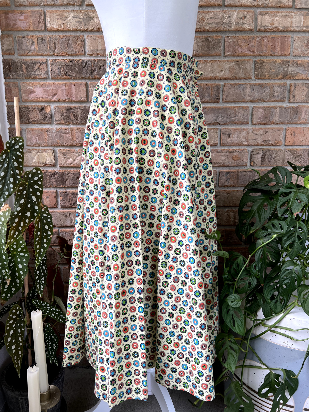 Vintage 1950s Novelty Print Skirt 50s Geometric P… - image 2