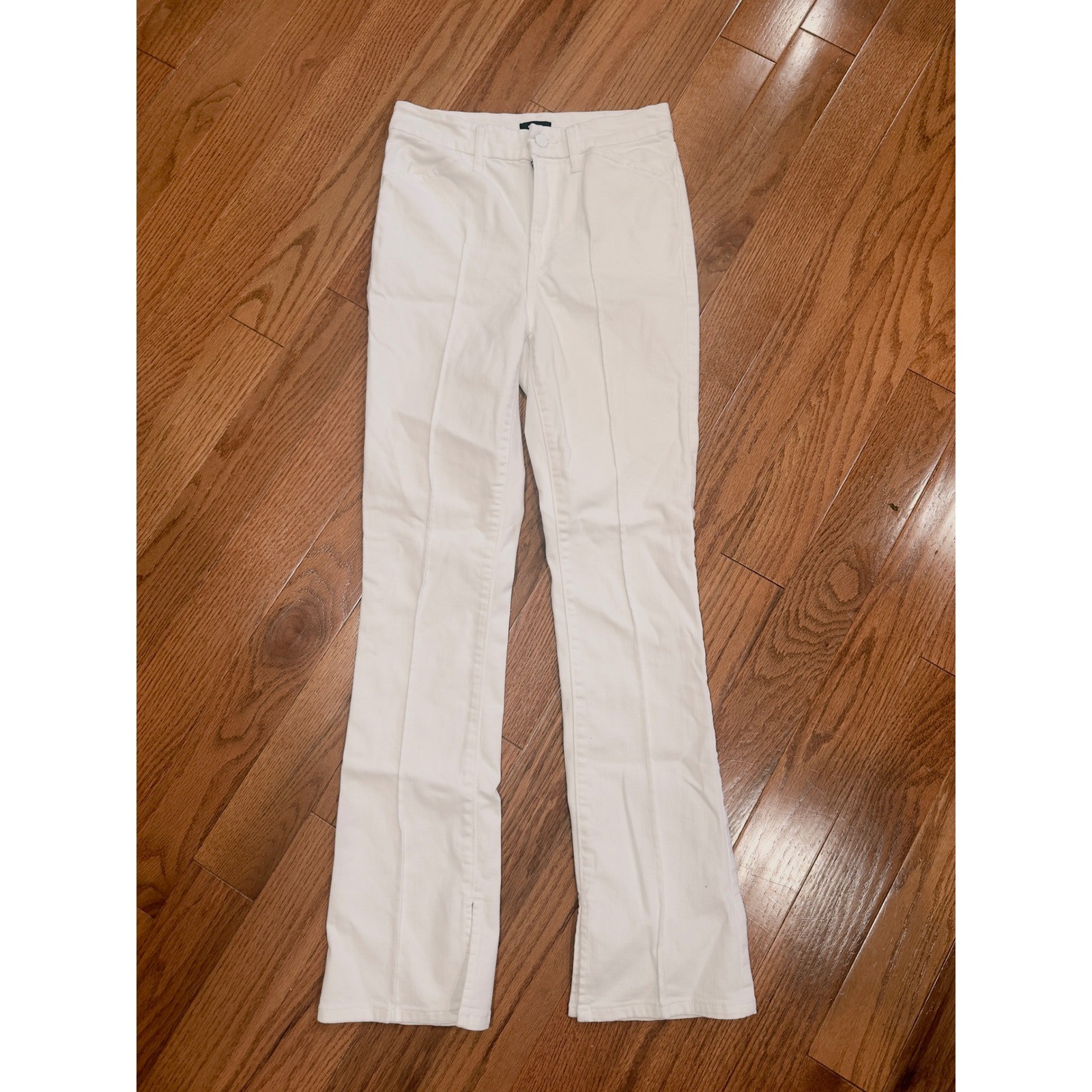 EXPRESS Skyscraper High Rise Flare Jeans White Flexx Hyper Stretch Size Medium