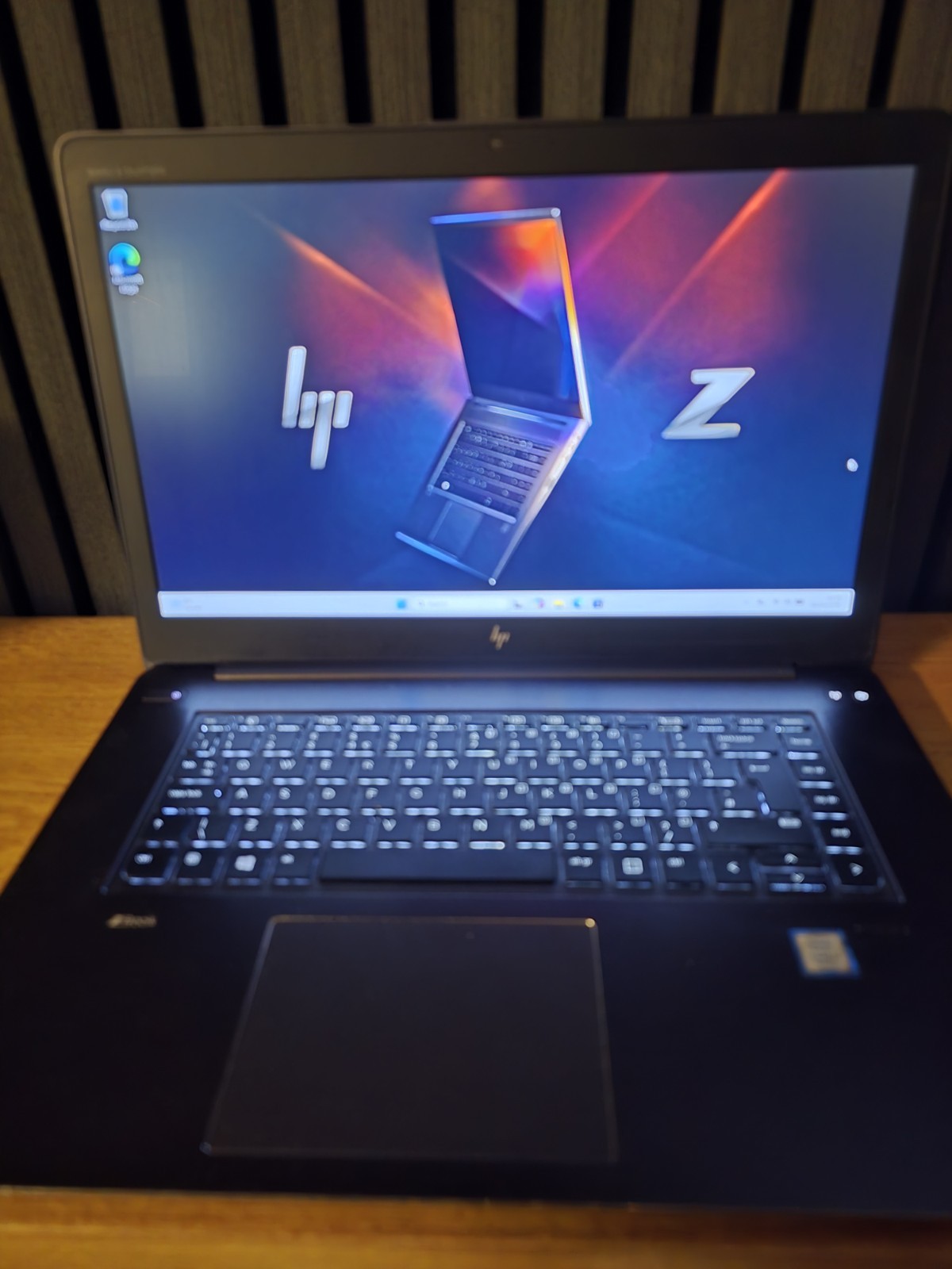 HP Light GAMING Laptop 15.6" Quad i7-7700HQ 16GB RAM 256GB Nvidia Quadro 4GB
