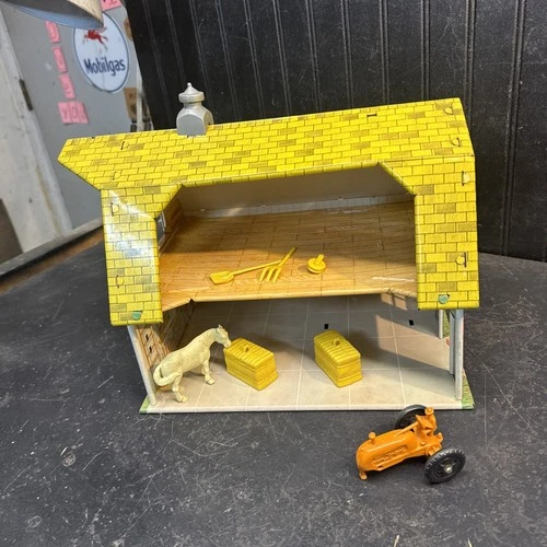 Vintage Tin Litho Toy Barn Lazy-Day Farm – 1950s/60s Lithograph  With extras