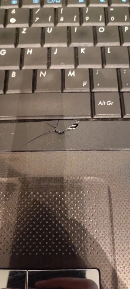 Asus X70A 17 Zoll -  Defekt Notebook Laptop - Bild 2 von 4