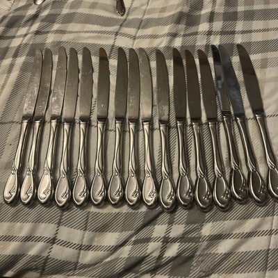 Oneida Deluxe CALLA LILY  Stainless Steel, Set of 16 Butter Knives