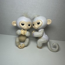 Fingerlings - Interactive Glitter Monkey - White Not Tested