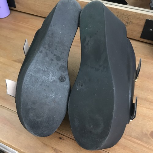 Carvela Kurt Black Leather Wedges Size UK3, Worn Once, Excellent Condition - Picture 9 of 12