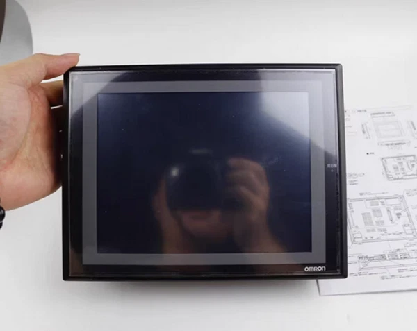 New In Box Omron NS5-TQ11-V2 Touch Screen Panel - Image 2 of 2