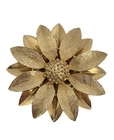 SARAH COVENTRY VINTAGE GOLD TONE DAISY FLOWER PIN BROOCH COSTUME JEWELRY