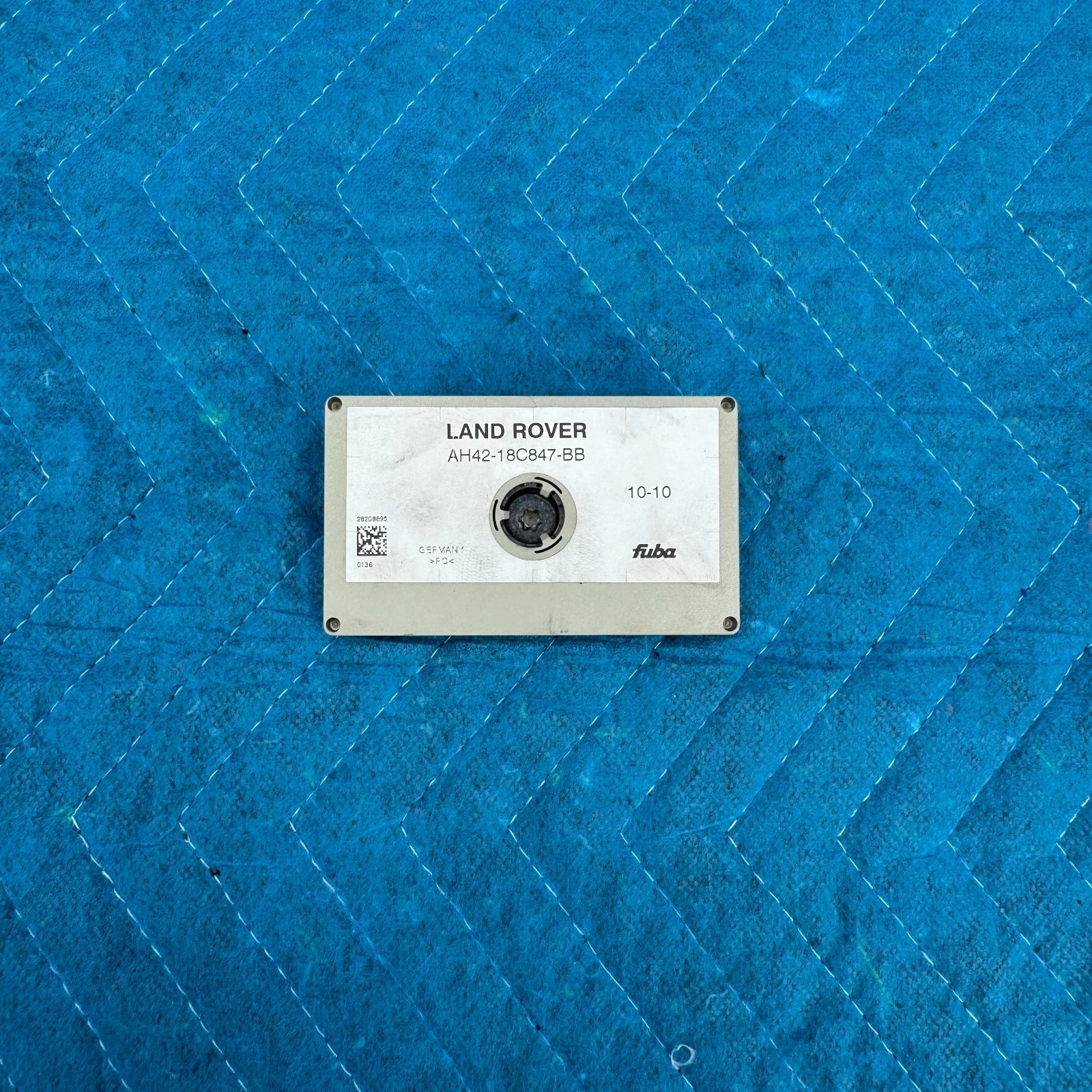 2010–2012 Range Rover L322 Antenna Module OEM AH4218C847BB
Opens in a new window or tab