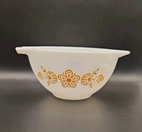 Vintage Pyrex  Golden Butterfly 441 Cinderella Mixing Ovenware Bowl  USA