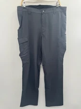 Design Collective by Cintas Pants Men's 36 Regular Black Straight Leg Cargo NWOT