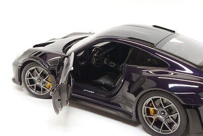 Norev 1:18 Porsche 911 GT3 RS (992) Weissach Package in Viola