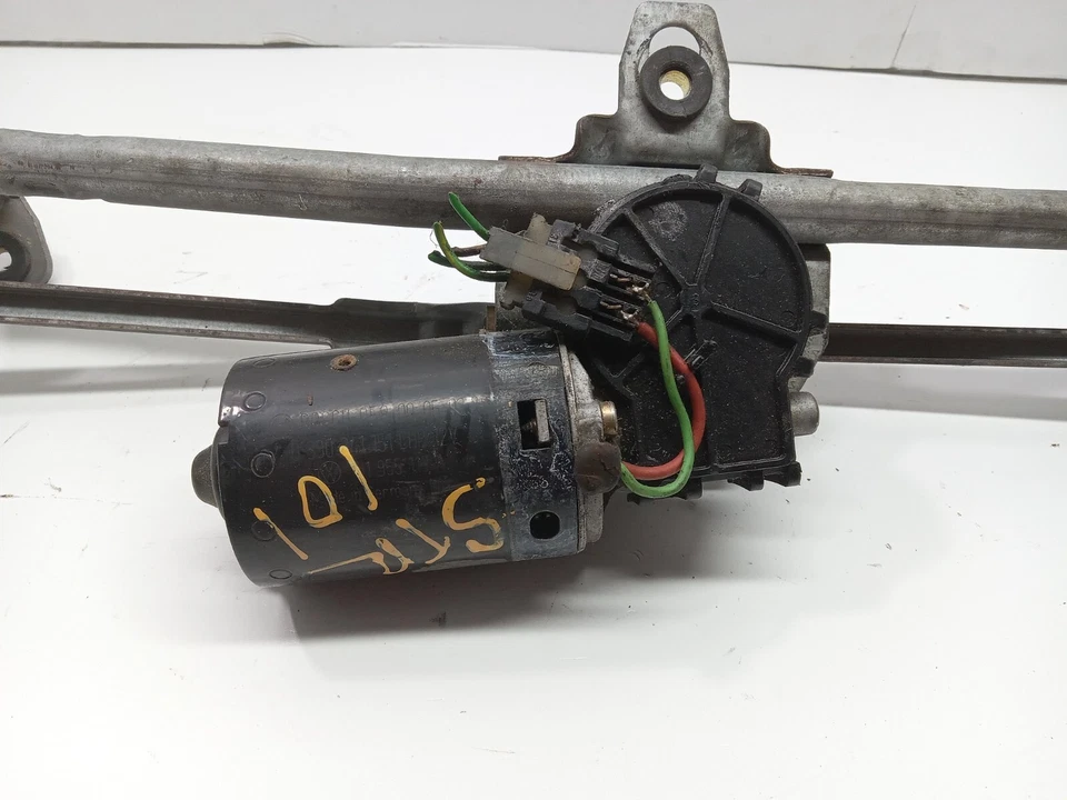 1995-2001 VOLKSWAGEN GOLF GTI WINDSHELD WIPER MOTOR W/ LINKAGE OEM, 620-58359 - Image 4 of 4