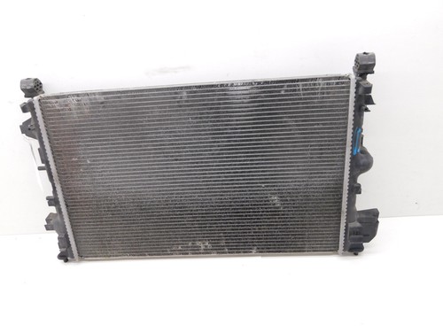 Radiateur D'eau Pour Opel Signum Phase 1 3.0 CDTI - Pièce D'occasion En Bon état