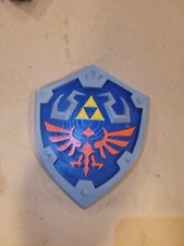 Legend of Zelda Hylian shield decoration