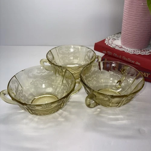 Vintage Federal Glass Madrid Yellow Depression Cream Soup Bowls With Handles X3
