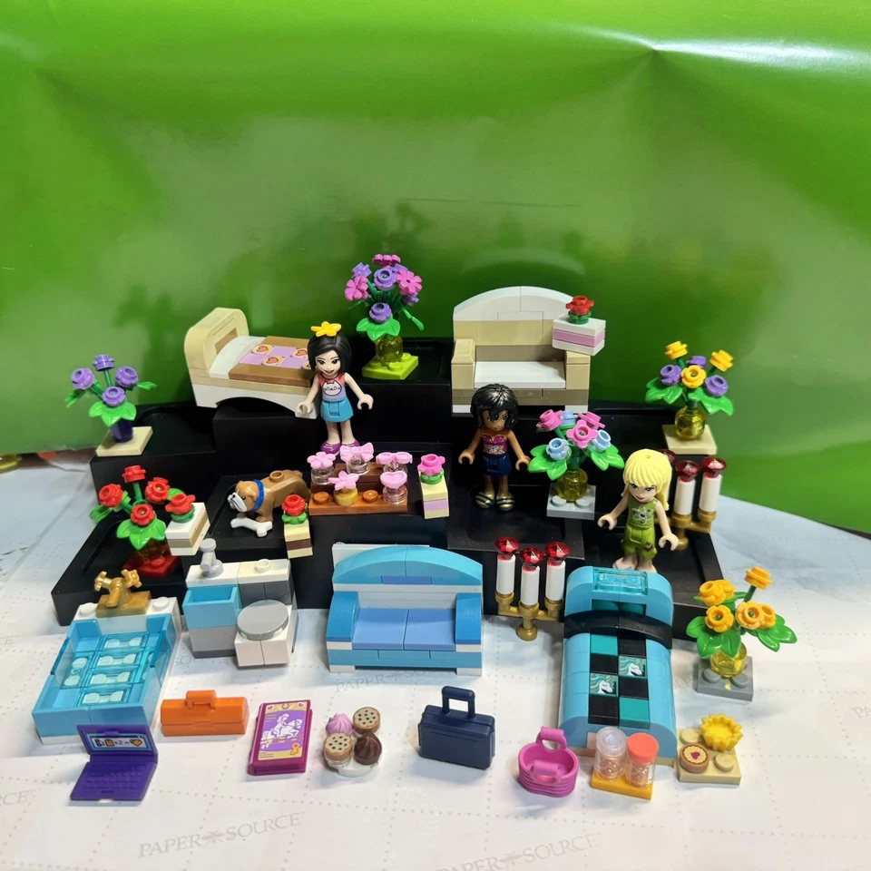 Acessórios de quarto LEGO construídos flores mini boneco sofá + mais - Imagem 2 de 4