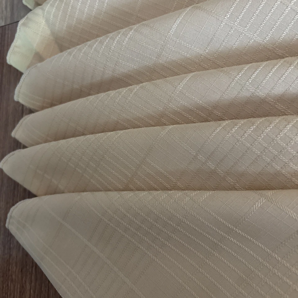 Dinner Napkins Harvest Gold Square Cloth 20 X 20” EUC Lot Of 9 Bundle  Linens - Image 2 of 4