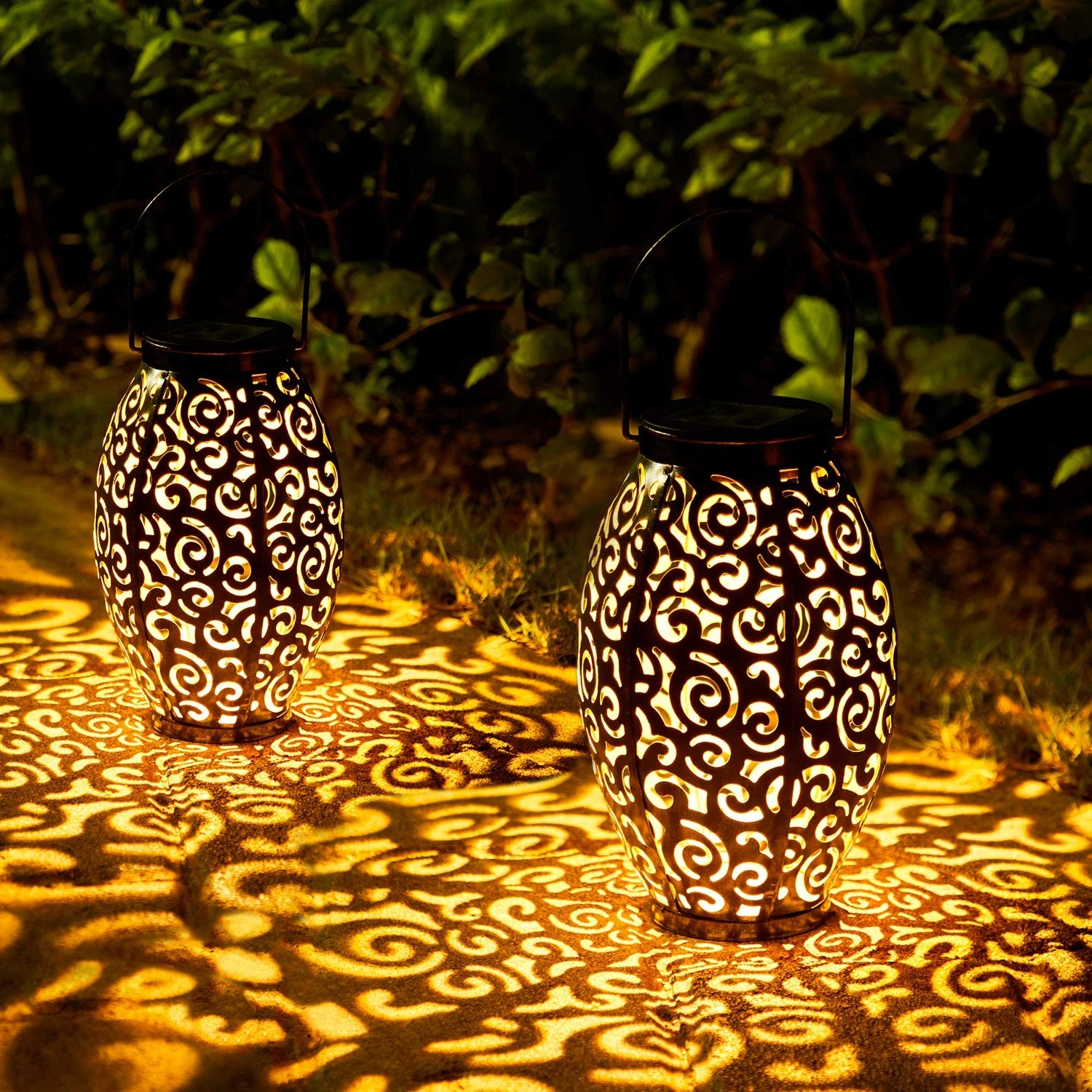 Solar Lanterns Outdoor Waterproof, 2 Pack Solar Garden Lanterns, LED Hanging ...