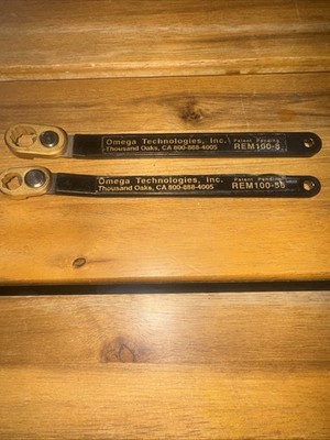 Omega Technologies. ReM 100 8. REM 100 56. ￼