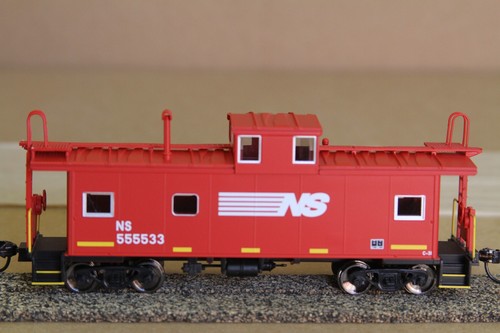 Walthers International Wide Vision Caboose - Escala HO - 910-8759 | Zustand: New