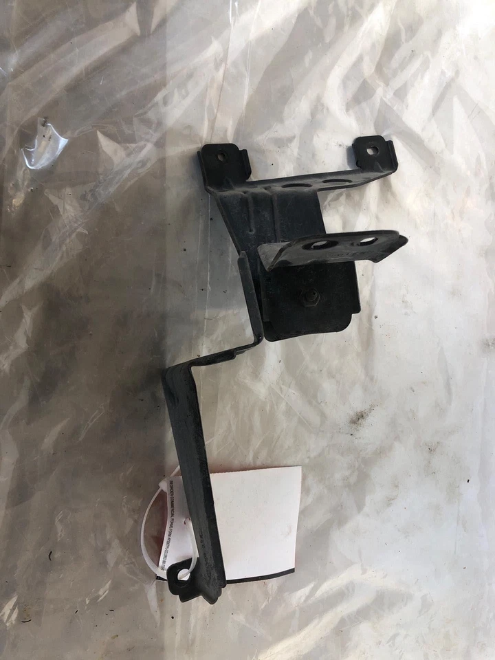 Mercedes Benz ML320 2002 soporte de parachoques delantero luz antiniebla lado izquierdo del conductor LH OEM Foto 3 de 4