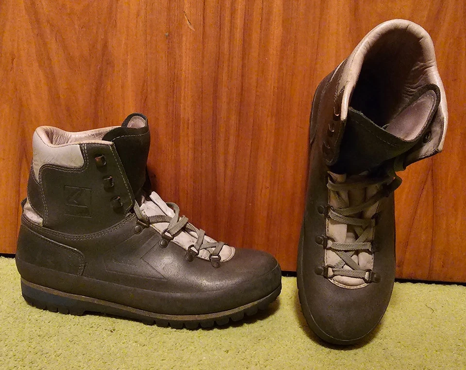 LOWA METZLER Winterschuhe Wanderschuhe Echtleder Gr. 44,5 Top