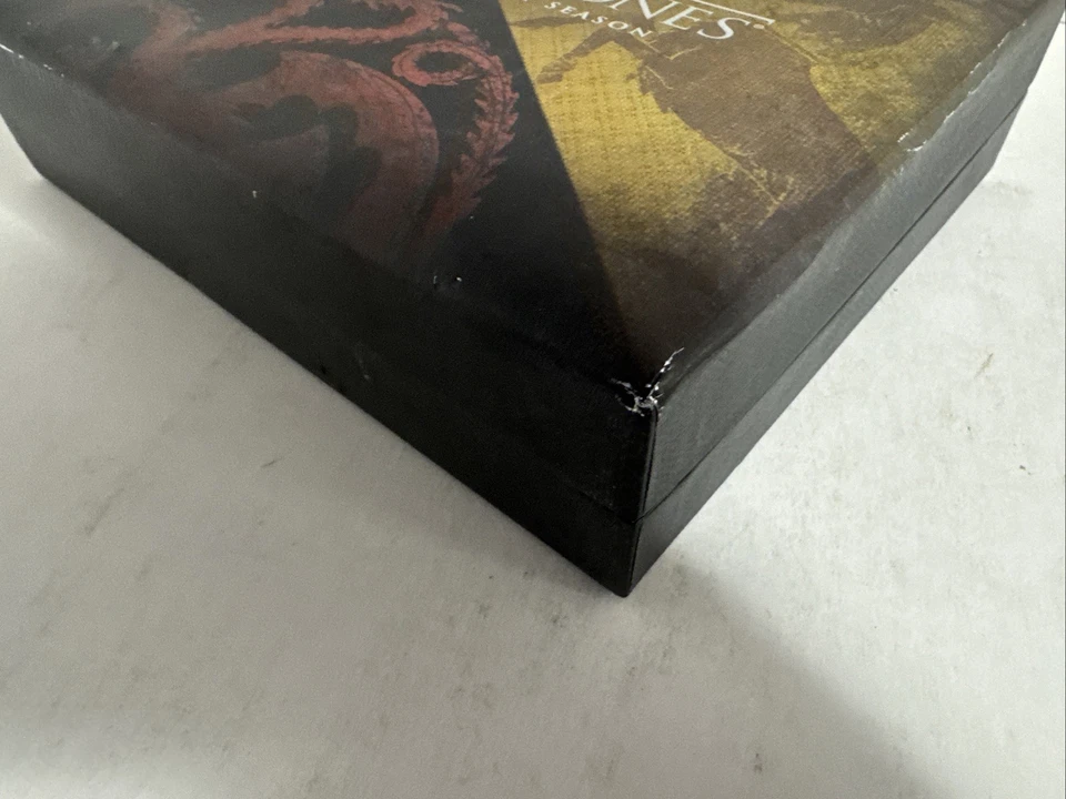 Game of Thrones: Complete First Season (Collector’s Edition w/ Egg) Blu-Ray - Image 3 of 4