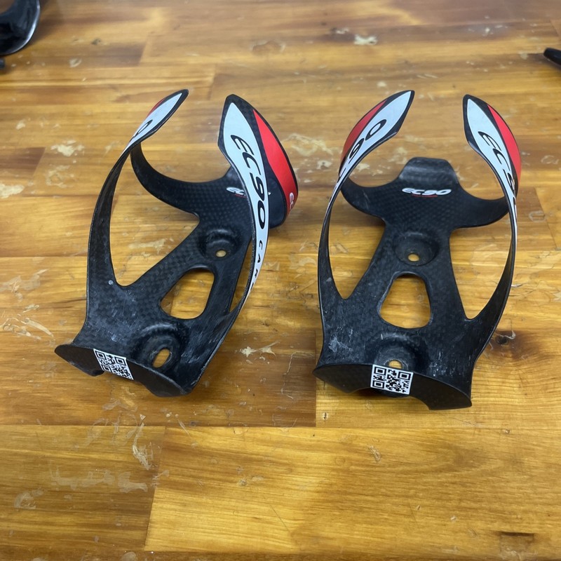 PAIR of 2! - Easton EC90 Carbon Bottle Cages - 55 grams total