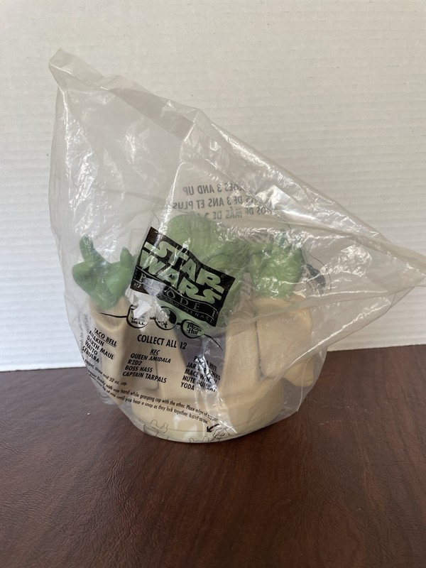 Vintage 1999 Star Wars Episode I Phantom Menace Yoda Cup Lid Topper Taco Bell