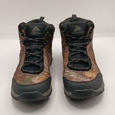 Ozark trail hiking boots, boys size 5. Water resistant. Color real tree camo.