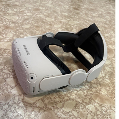 Oculus quest 2  VR Headset No controllers